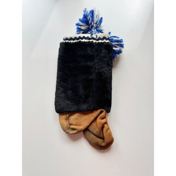 Vintage Kids' Inuit Beaded Suede Black Fur Shaft Tasseled Pom Pom Mukluk Boots - Picture 2 of 16